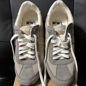Madewell MWL Low-Top Sneakers in Light Gray and Cream, worn only once lightly!